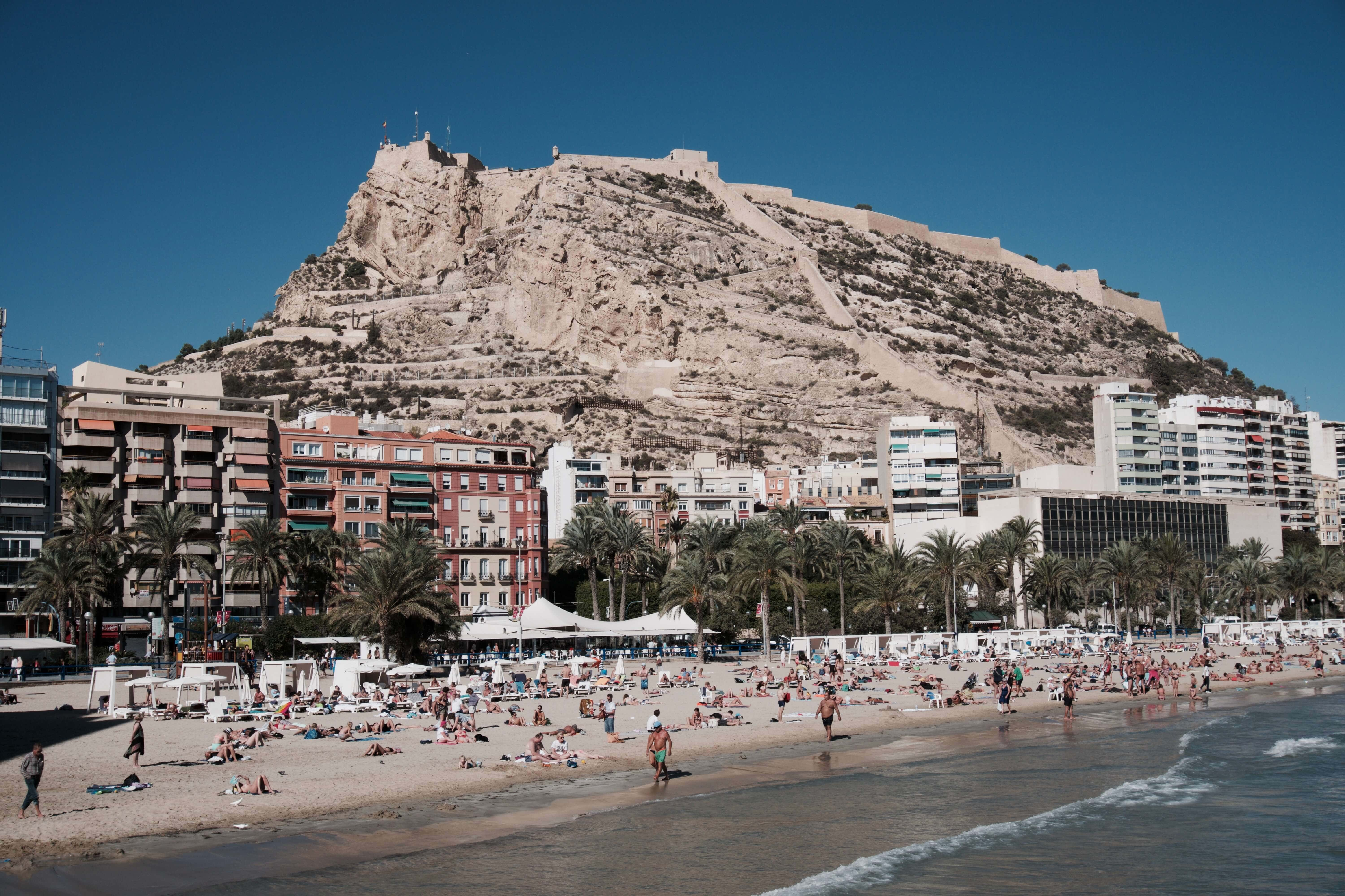 Alicante. Провинция Аликанте Испания. Санта Барбара Аликанте. Пляж Постигет Аликанте. Аликанте, Алакан.