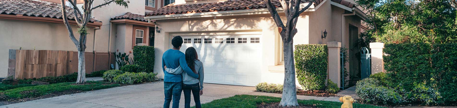 couple investing in a house in Spain